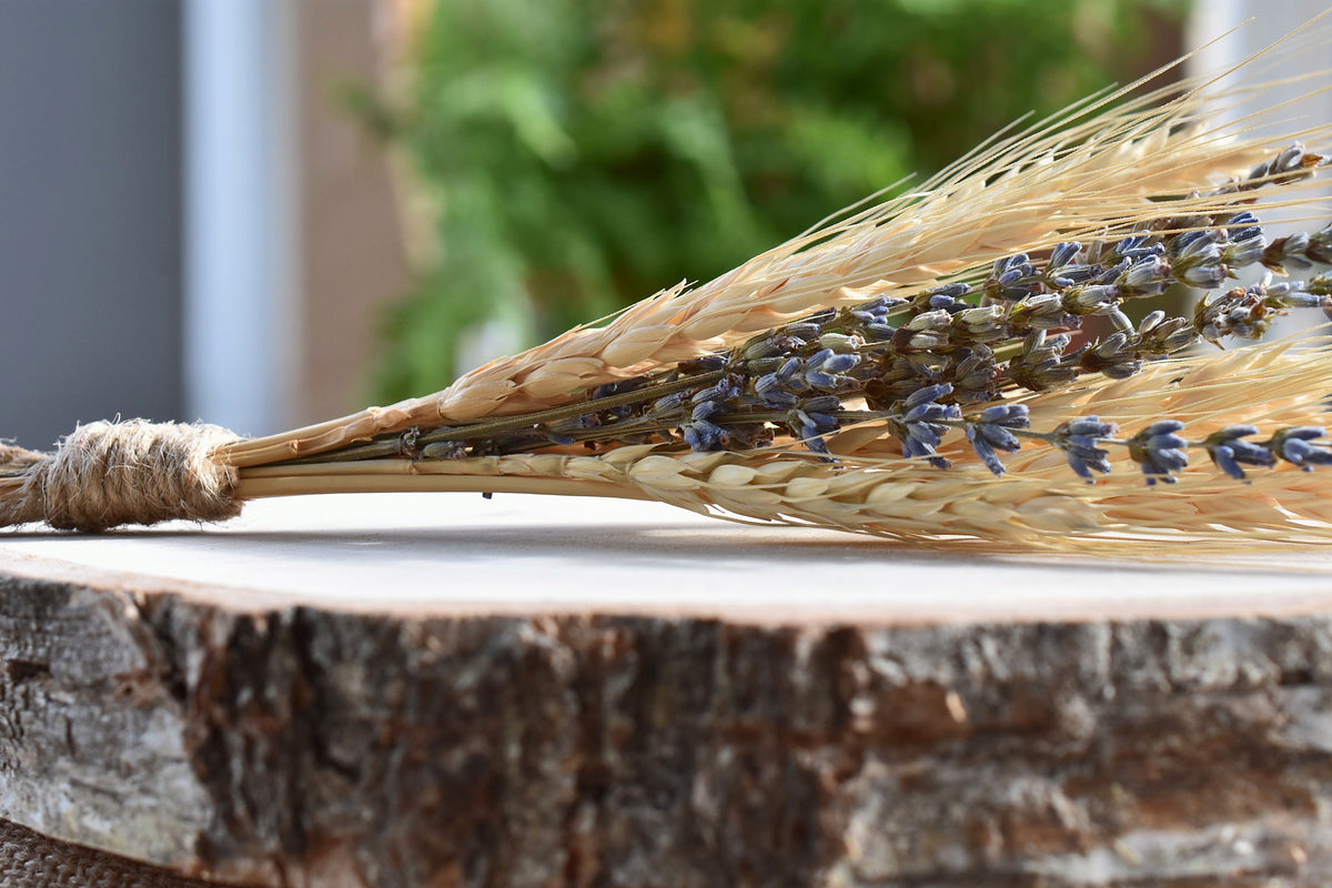 Wellspring lavender and wheat botanical steam bundle.